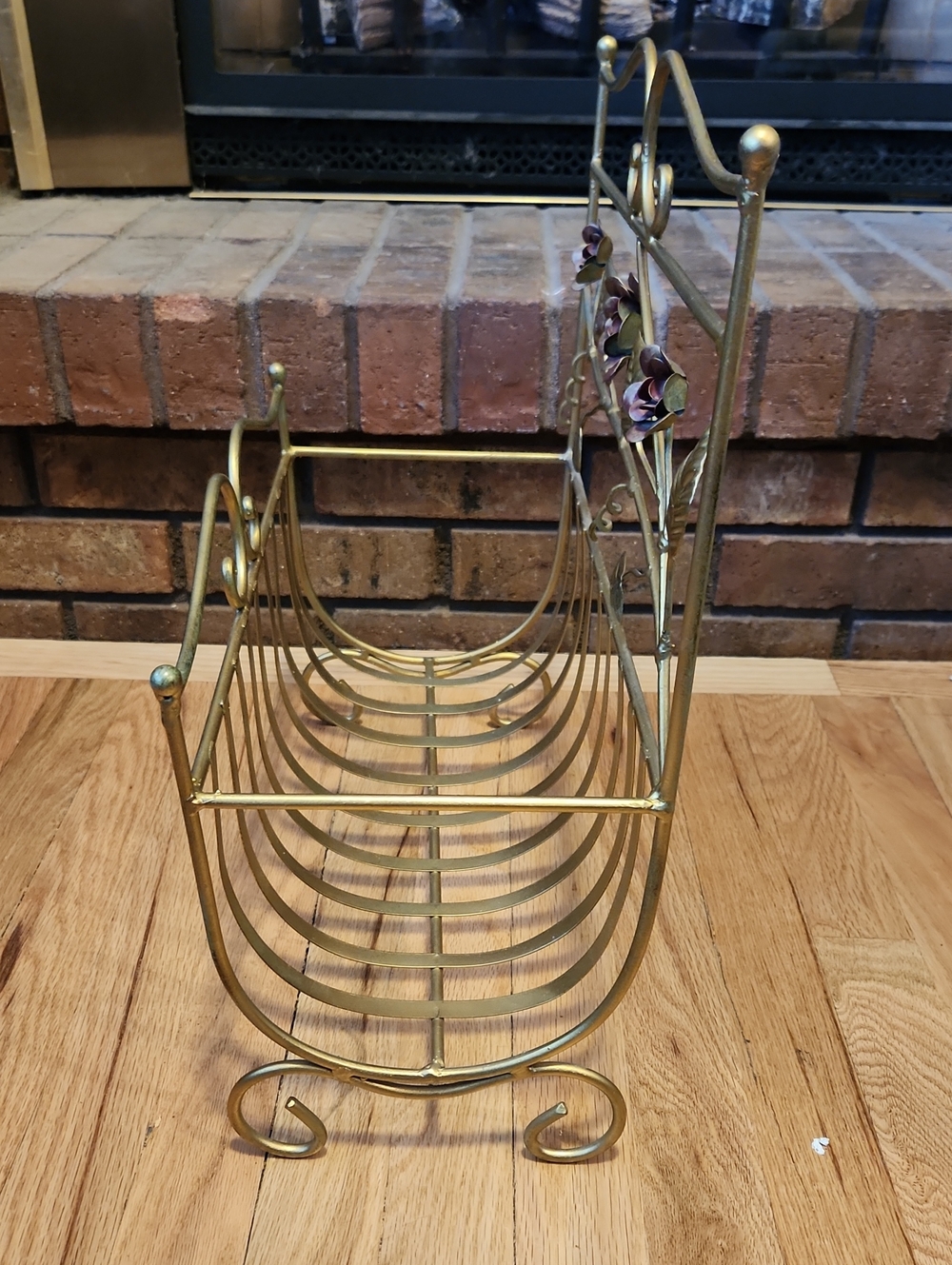 Gold Metal Magazine Rack Floral Accents Vintage MCM Hollywood Regency Florentine - Picture 3 of 10